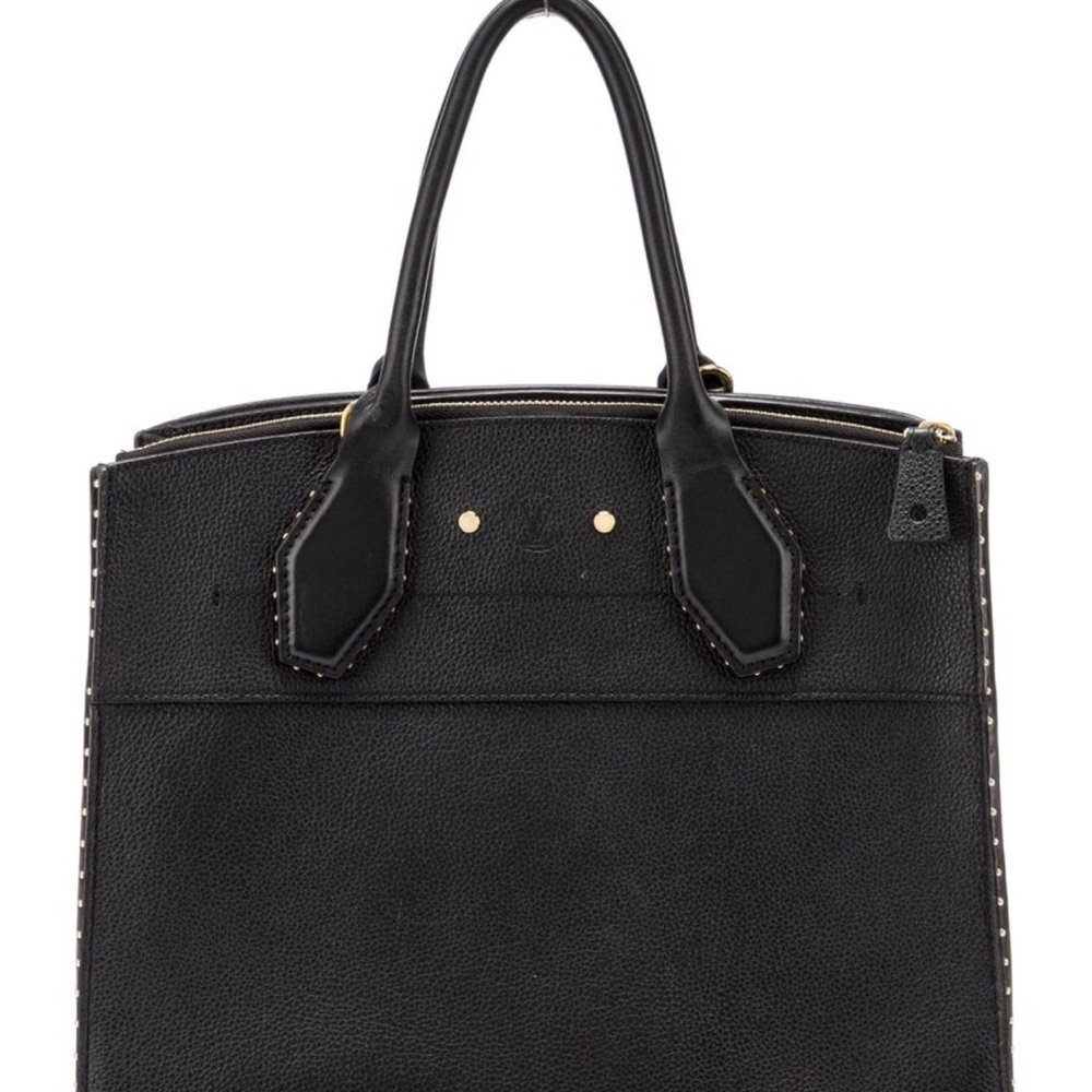 Louis Vuitton
City Steamer MM - Picture 3 of 7